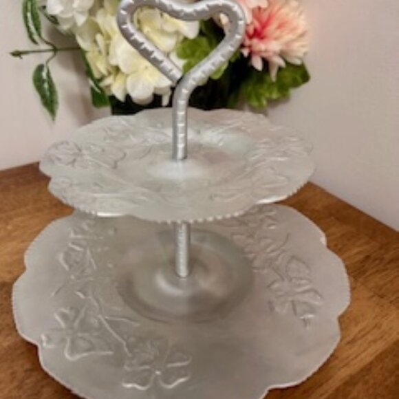 Vintage Aluminum Tiered Tray with Heart Handle – Embossed Floral Two-Tier Server - Picture 1 of 3